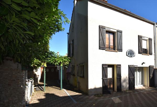 Maison à vendre à Varennes-Jarcy - Référence 8940