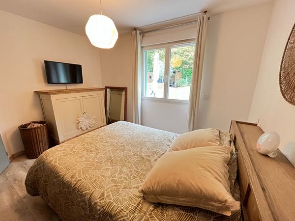 BREUILLET , proche centre bourg. EXCLUSIF ! Breuillet