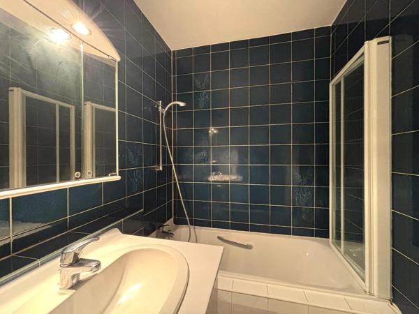 Appartement à louer 1 pièce 30.52m² Montbéliard (25200)