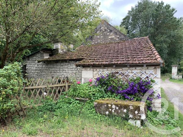 Maison à vendre  8 pièces - 143,05 m2 ST SAUVEUR - 86