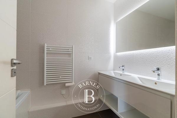 Neuilly-sur-Seine, Appartement 3 Chambres -  80 m² à vendre