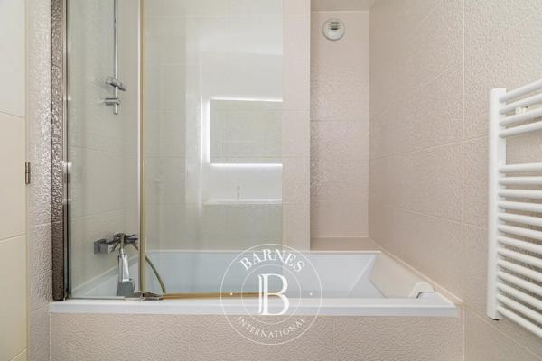 Neuilly-sur-Seine, Appartement 3 Chambres -  80 m² à vendre