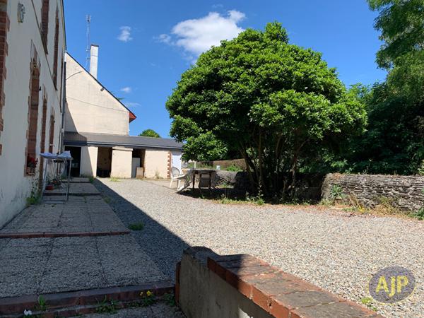 Vente immeuble Segre : 500 000 € - AJP Immobilier Segré