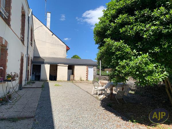 Vente immeuble Segre : 500 000 € - AJP Immobilier Segré