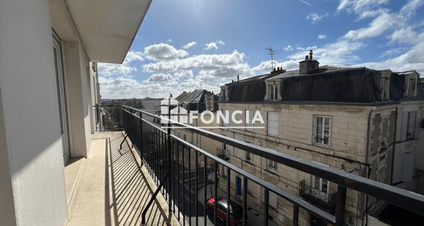 À vendre Appartement 5 pièces 111.06 m² - Poitiers 86000