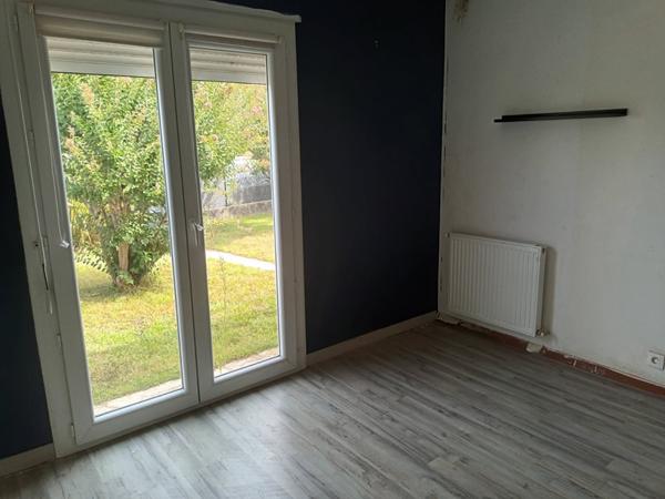 Centre ville AIGUILLON - Plain-pied - 4 pièces avec garage et jardin