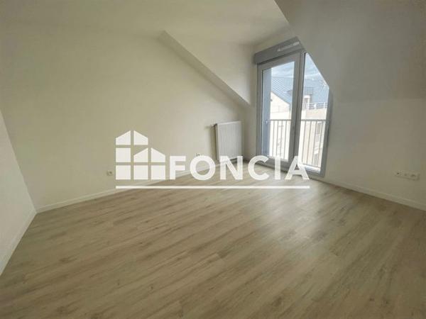 Location Appartement 2 pièces 51.6 m² - 54 BIS RUE DU CHENE Combs La Ville 77380