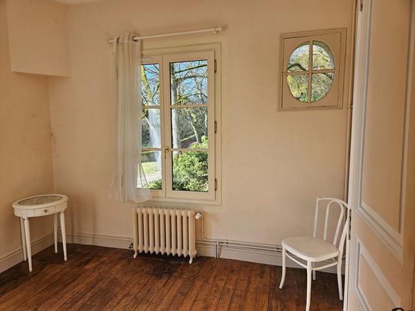 Maison de caractère à louer dans un écrin de verdure et au calme à Loches