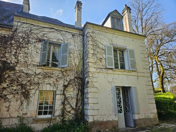 Maison de caractère à louer dans un écrin de verdure et au calme à Loches