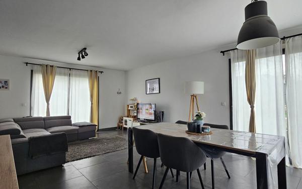 Maison à vendre    5 pièces •  Écos