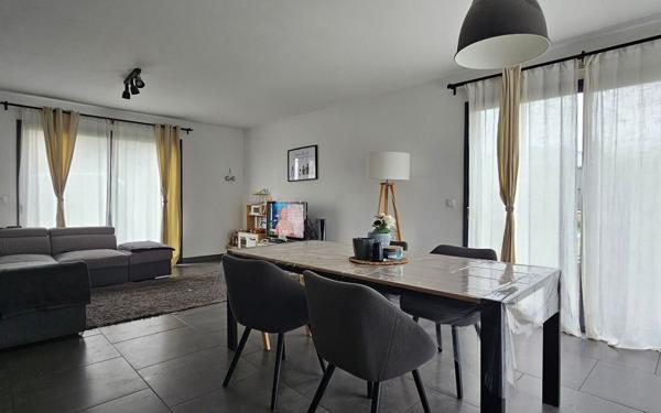 Maison à vendre    5 pièces •  Écos