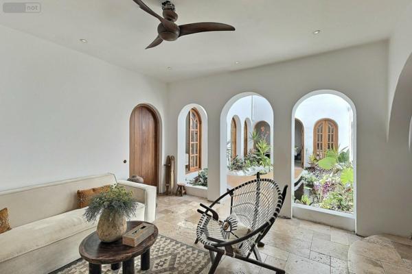 Grande propriété à vendre à Saint-Joseph à la Réunion (97480), ref : 97424/253