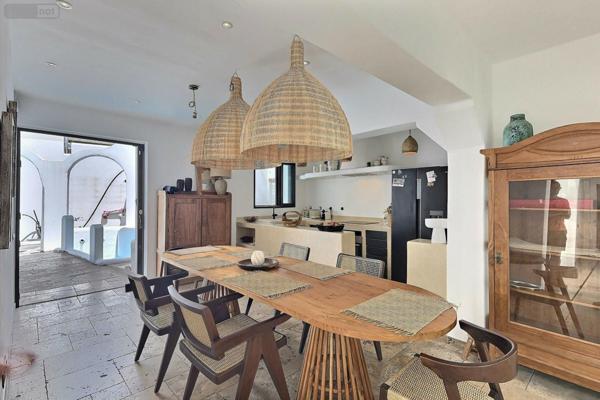 Grande propriété à vendre à Saint-Joseph à la Réunion (97480), ref : 97424/253