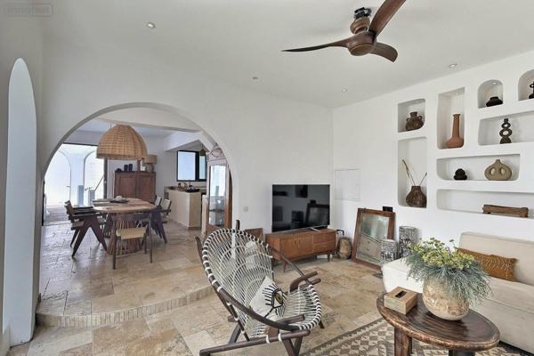 Grande propriété à vendre à Saint-Joseph à la Réunion (97480), ref : 97424/253