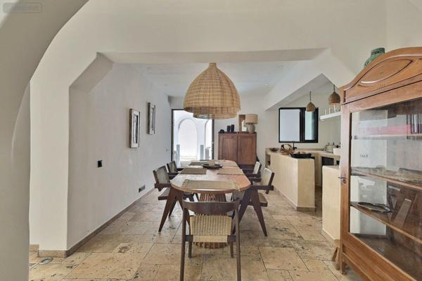 Grande propriété à vendre à Saint-Joseph à la Réunion (97480), ref : 97424/253