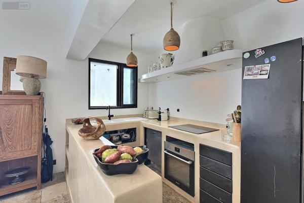 Grande propriété à vendre à Saint-Joseph à la Réunion (97480), ref : 97424/253