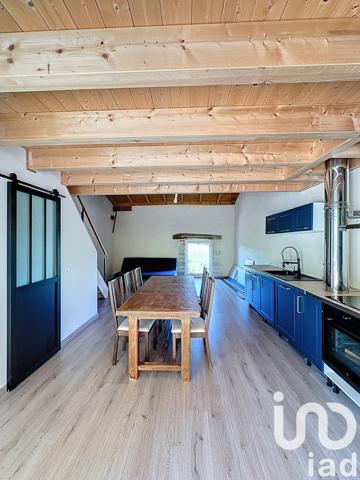 Maison à vendre 8 pièces 238 m² Montlainsia