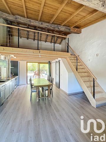 Maison à vendre 8 pièces 238 m² Montlainsia