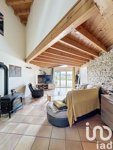 Maison à vendre 8 pièces 238 m² Montlainsia