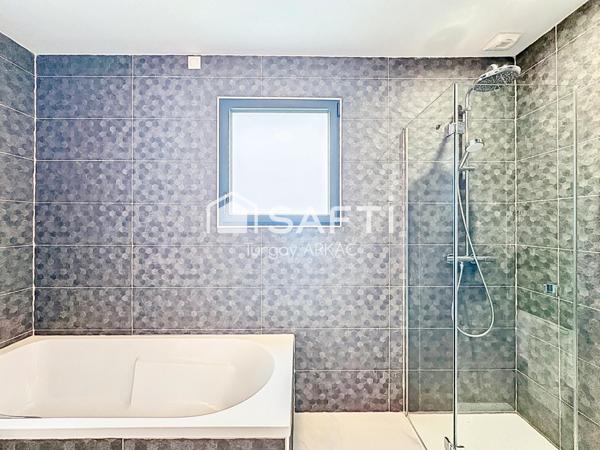 Une maison contemporaine d’exception où chaque espace s’ouvre sur l’extérieur et la lumière