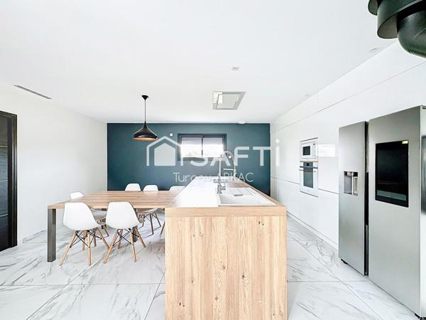 Une maison contemporaine d’exception où chaque espace s’ouvre sur l’extérieur et la lumière