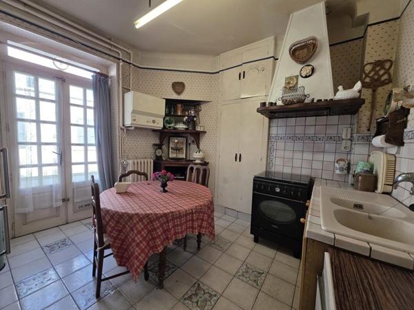 Maison à vendre |                                       Lignières |                                        7 pièces  |  157 m²