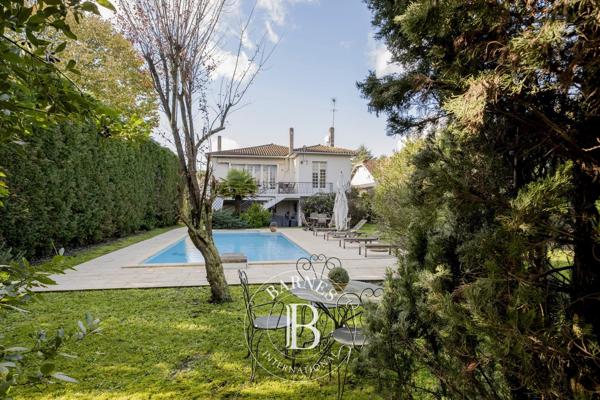 Bordeaux, Maison 6 Chambres -  216 m² à vendre