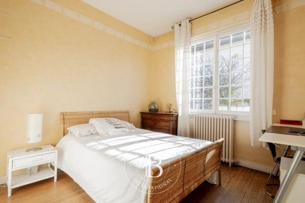 Bordeaux, Maison 6 Chambres -  216 m² à vendre