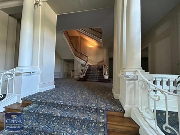Appartement à louer 2 pièces 65.49m² Pau (64000)