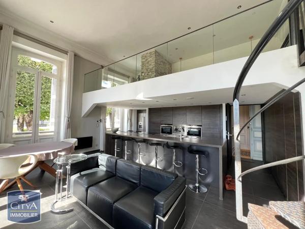 Appartement à louer 2 pièces 65.49m² Pau (64000)
