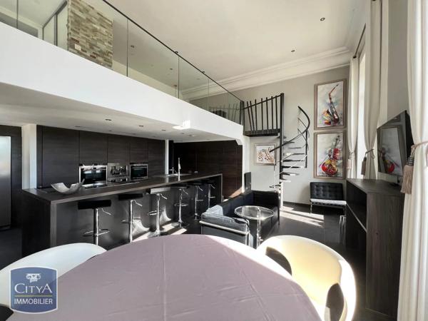 Appartement à louer 2 pièces 65.49m² Pau (64000)