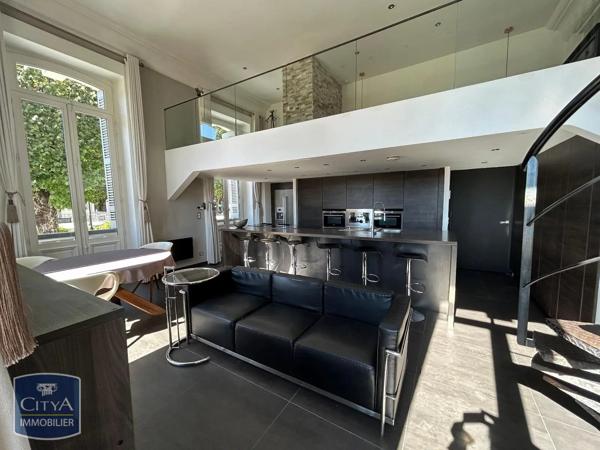 Appartement à louer 2 pièces 65.49m² Pau (64000)