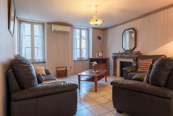 CARCASSONNE ST HILAIRE Maison de village T5 170m² (101m² hab.) avec garage et PAC