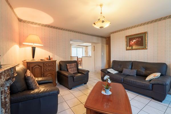 CARCASSONNE ST HILAIRE Maison de village T5 170m² (101m² hab.) avec garage et PAC