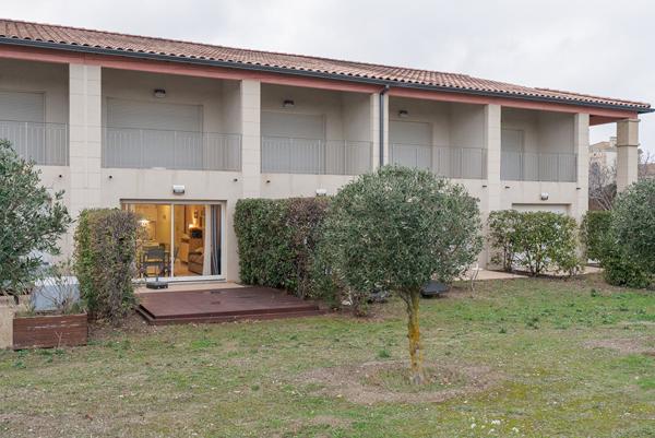 CARCASSONNE – AZILLE Appartement T2 BIS 44.2m². avec terrasse, parking, et piscine commune