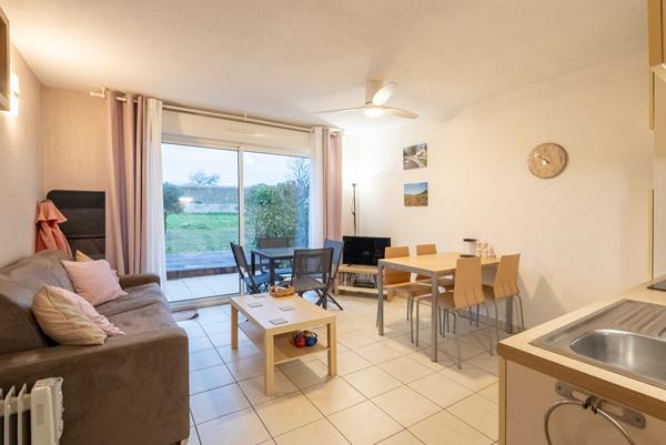 CARCASSONNE – AZILLE Appartement T2 BIS 44.2m². avec terrasse, parking, et piscine commune