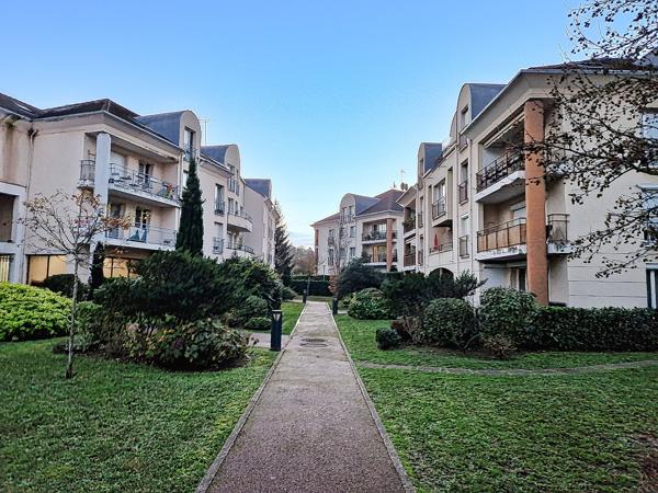 F1 LOUÉ à vendre CENTRE VILLE d'OSNY