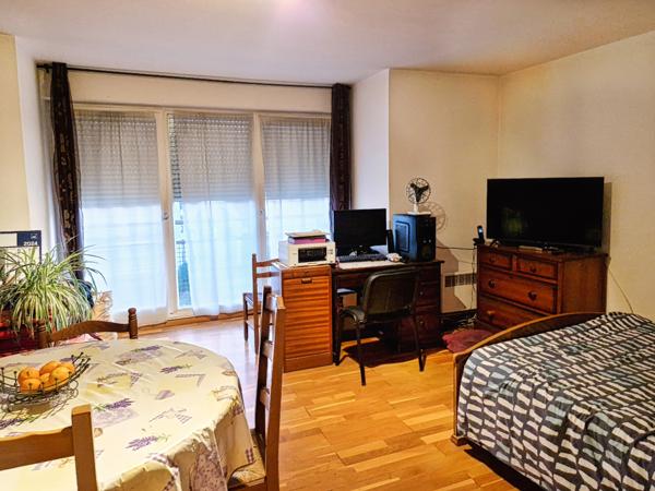 F1 LOUÉ à vendre CENTRE VILLE d'OSNY