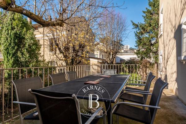 Sainte-Foy-lès-Lyon, Maison 5 Chambres -  208 m² à vendre