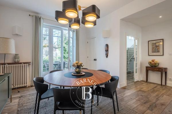 Sainte-Foy-lès-Lyon, Maison 5 Chambres -  208 m² à vendre
