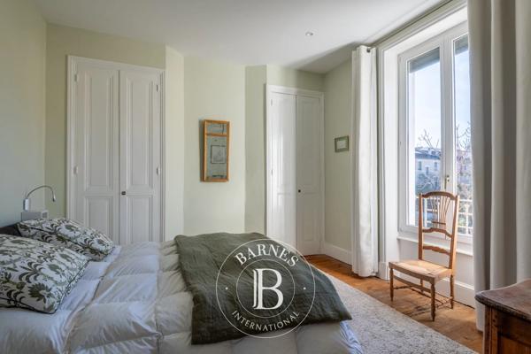 Sainte-Foy-lès-Lyon, Maison 5 Chambres -  208 m² à vendre