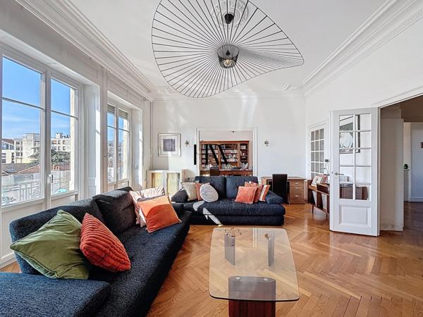Appartement haussmannien de 183 m² – Centre-ville d’Annemasse – Idéal frontalier Genève