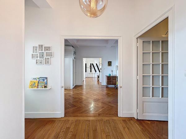 Appartement haussmannien de 183 m² – Centre-ville d’Annemasse – Idéal frontalier Genève