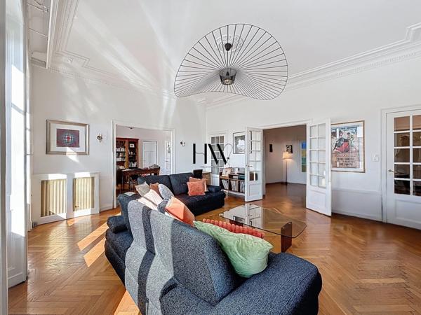 Appartement haussmannien de 183 m² – Centre-ville d’Annemasse – Idéal frontalier Genève