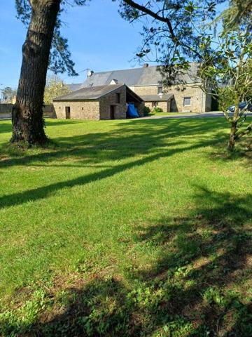 Propriété  dans un parc arboré de 2 ha
