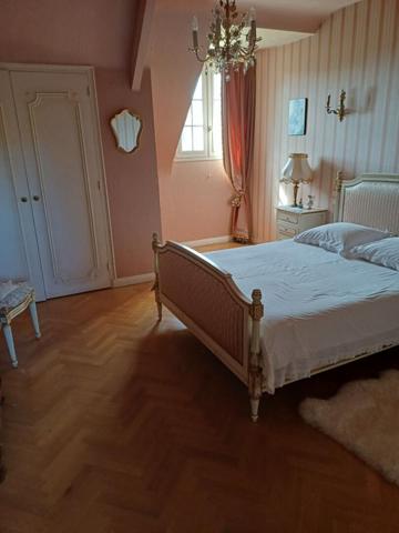 Propriété  dans un parc arboré de 2 ha