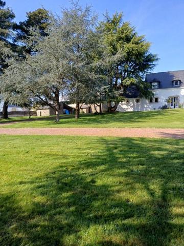 Propriété  dans un parc arboré de 2 ha