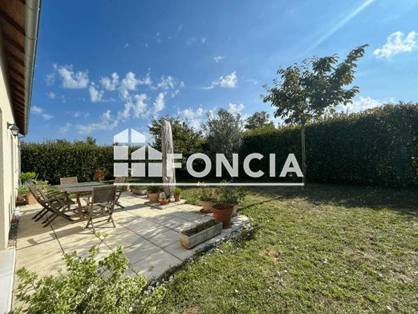 Location Maison 5 pièces 139.2 m² - 6 RUE DU COTEAU DE LA LOIRE Amboise 37400