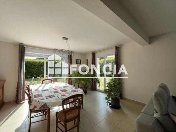 Location Maison 5 pièces 139.2 m² - 6 RUE DU COTEAU DE LA LOIRE Amboise 37400