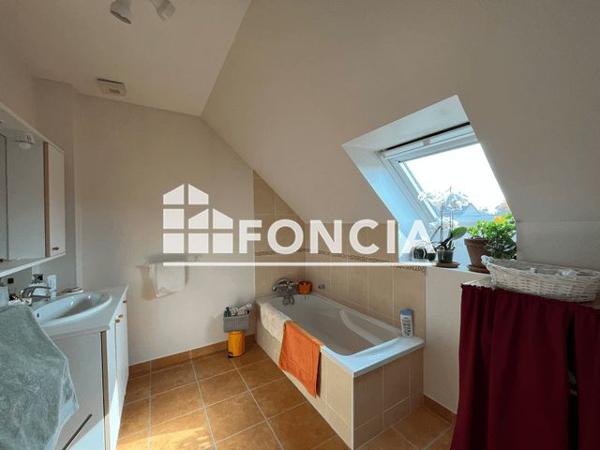 Location Maison 5 pièces 139.2 m² - 6 RUE DU COTEAU DE LA LOIRE Amboise 37400